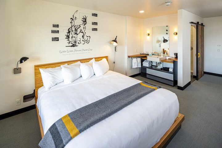 Room 21 of 46