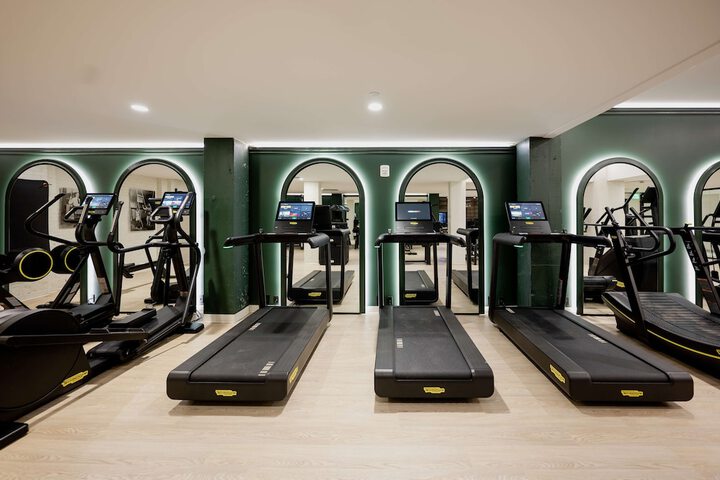 Hotel Fort Des Moines Curio Collection by Hilton