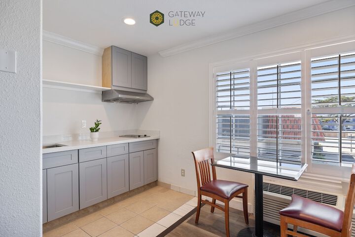 Gateway Lodge