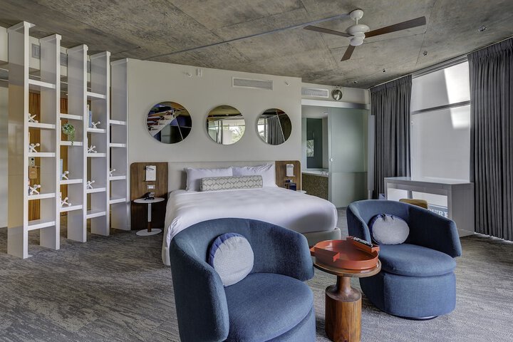 Room 113 of 165