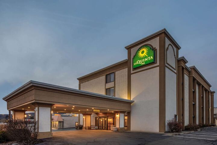 Hotel 4 of 34
