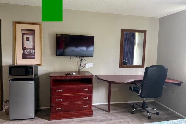 Coldwater Inn & Suites near I 69