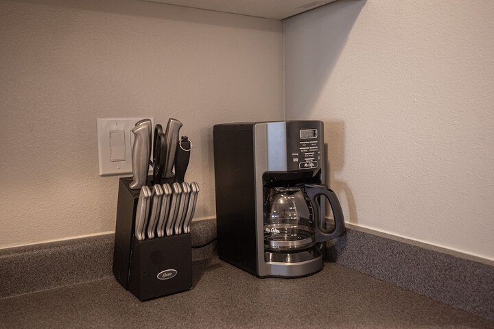 Breakfast/Coffee Service 40 of 63