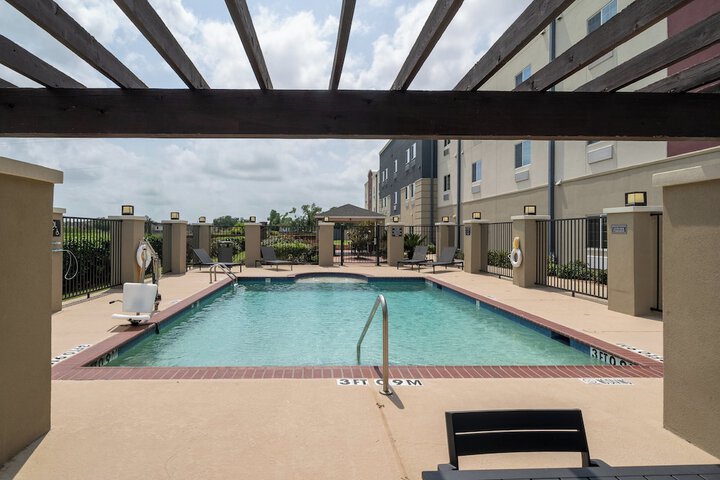 Candlewood Suites Deer Park TX by IHG
