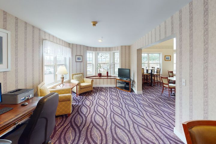 Smart Suites an Ascend Collection Hotel
