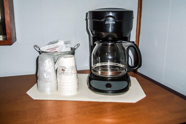 Breakfast/Coffee Service 75 of 83