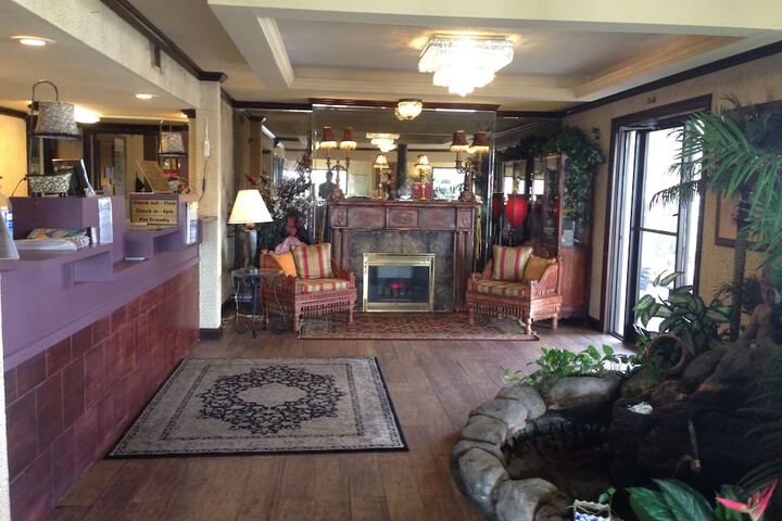 Hotel Interior 9 of 37
