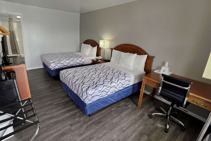 Room 8 of 8