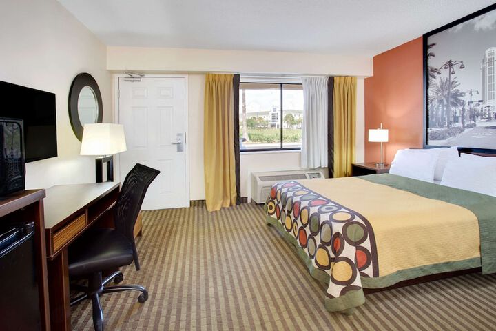 Room 26 of 27