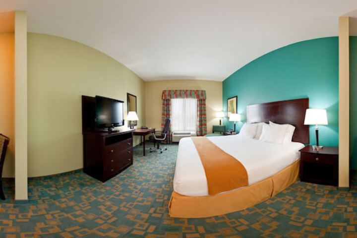 Room 15 of 32
