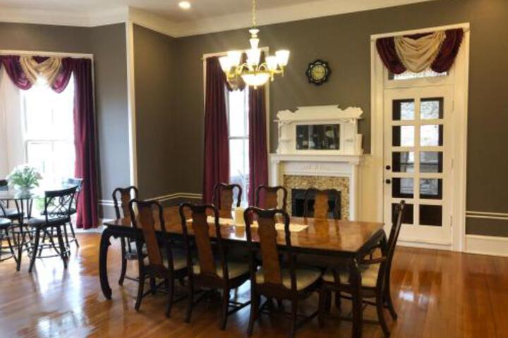 Cook Mansion Bed and Breakfast