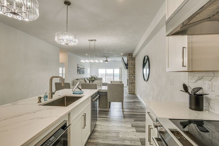 Walk to Mississippi River: Grafton Townhome!