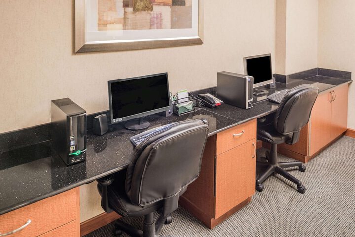Business Center 19 of 19