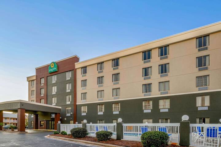 Hotel 2 of 30