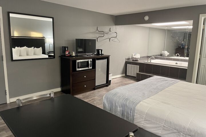 Room 21 of 62