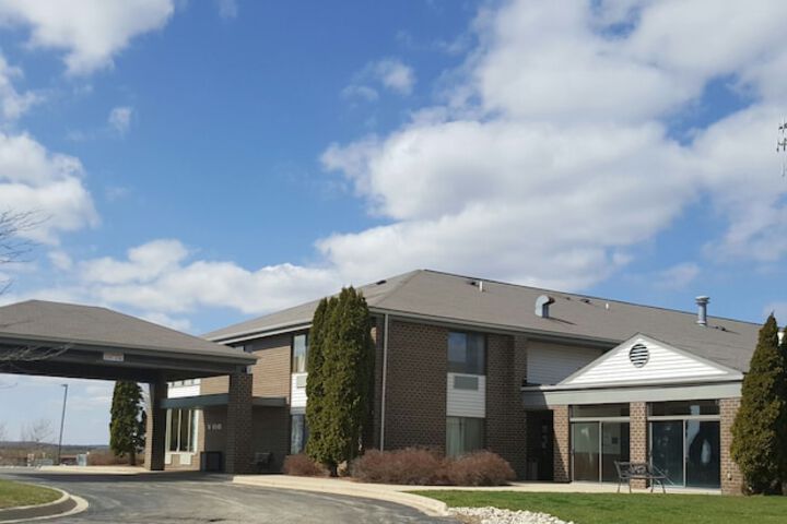 Days Inn by Wyndham Johnson Creek