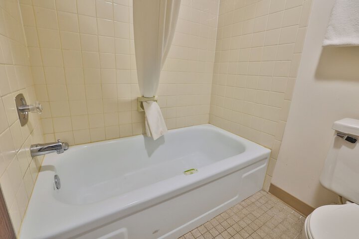 OYO Hotel Pipestone MN Canterbury Park