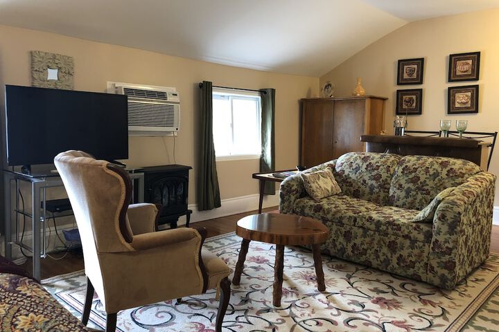 Room 60 of 82