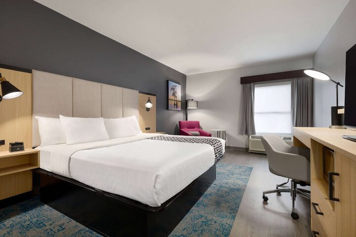 Room 20 of 31