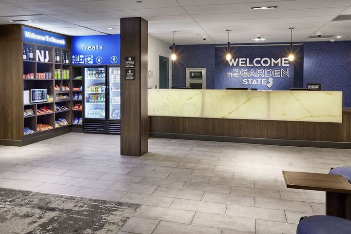 Hampton Inn Newark Airport