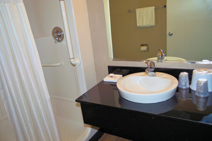 Room 17 of 36