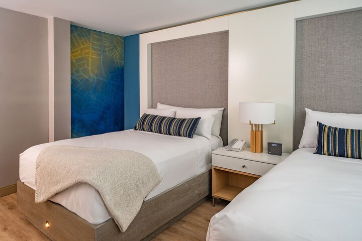 Room 15 of 21