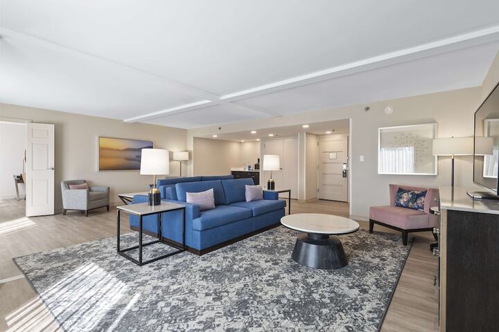 Room 21 of 48