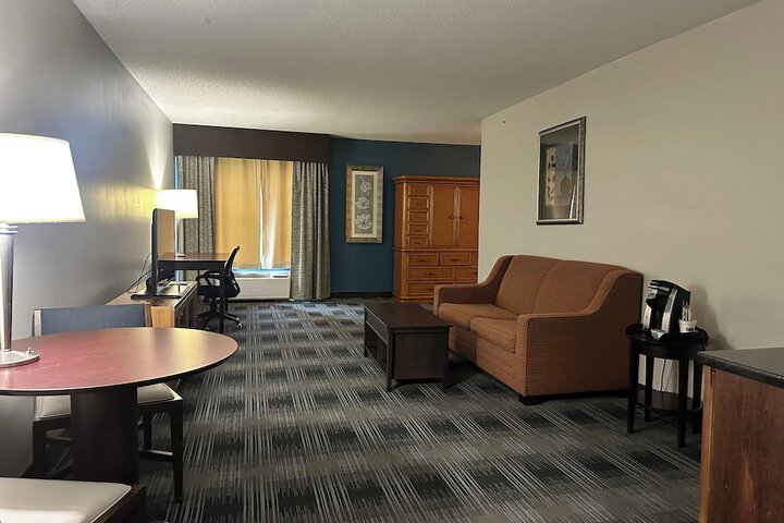 Room 30 of 80