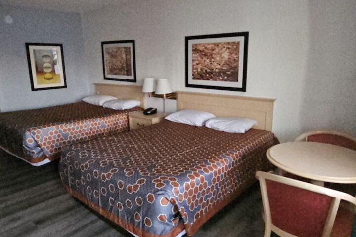 Room 15 of 27