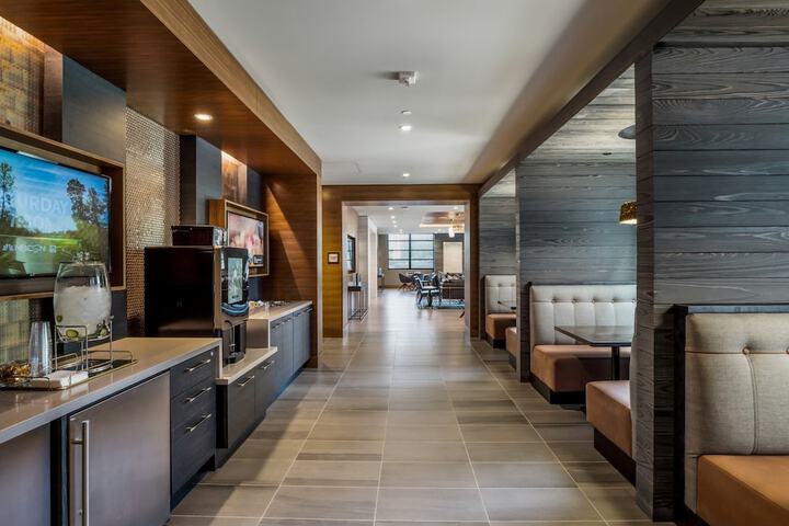 Global Luxury Suites at Reston Town Center