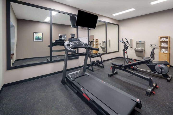 Microtel Inn & Suites by Wyndham Tracy