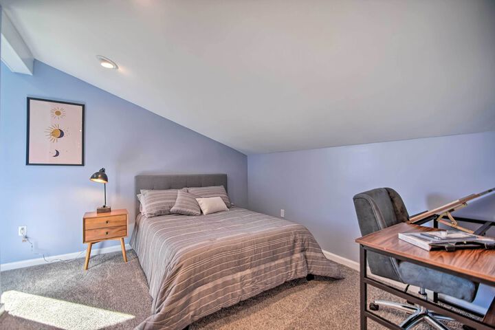 Home on Fox River: Modern Decor Style!