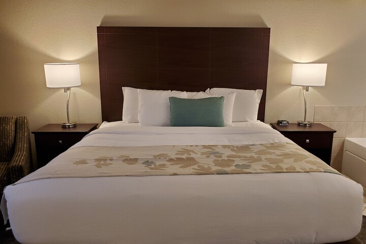 Room 16 of 49