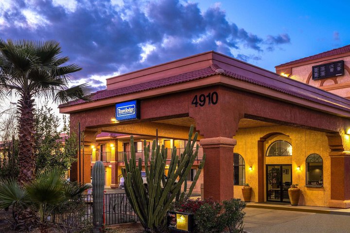 Hotel 5 of 45