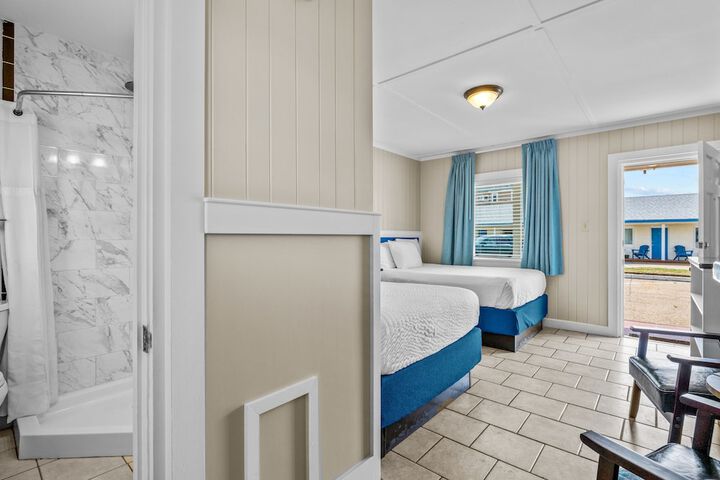 Dolphin Oceanfront Motel