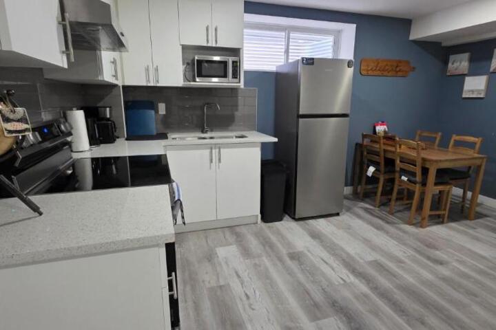 Entire guest basement suite in Cochrane AB