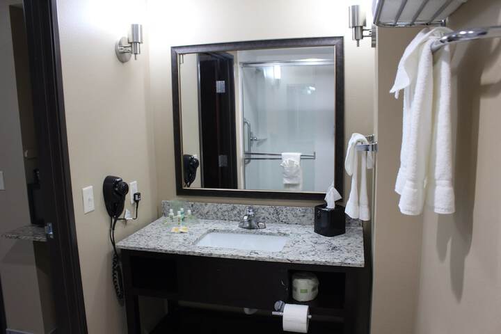 Holiday Inn Salina by IHG