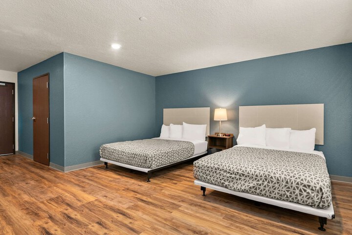 Room 16 of 26