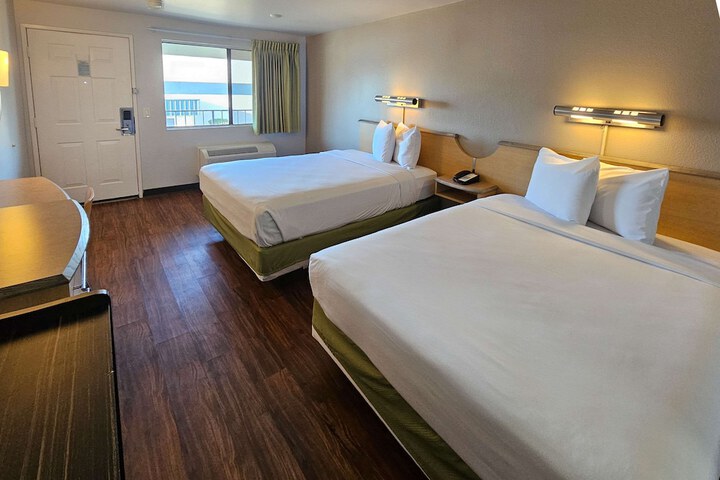 Room 29 of 29