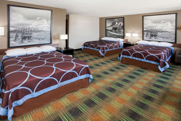 Super 8 by Wyndham Keokuk