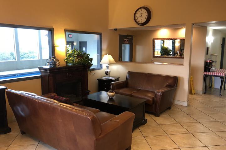 Super 8 by Wyndham Kennewick