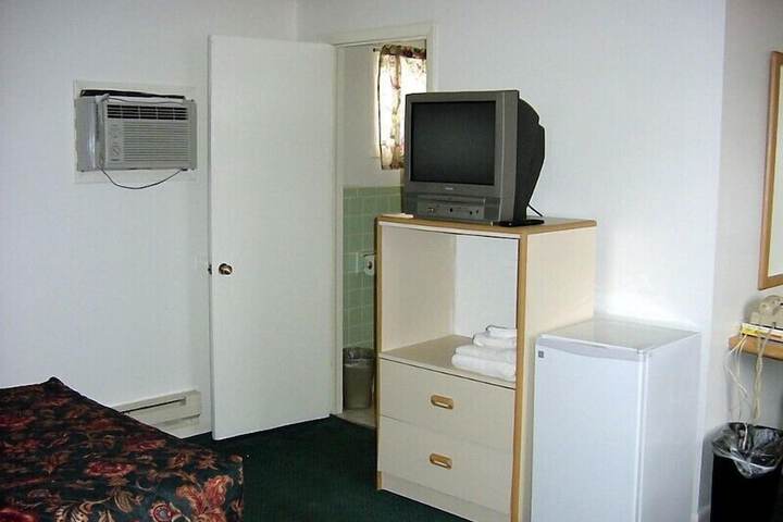 Room 43 of 67