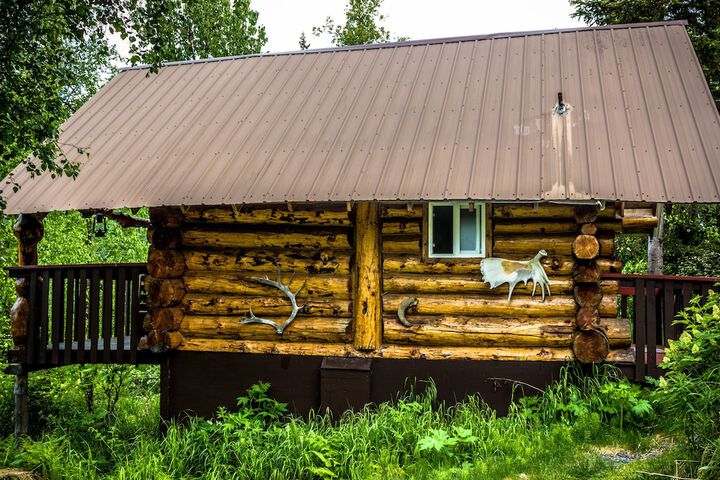 Midnight Sun Log Cabins