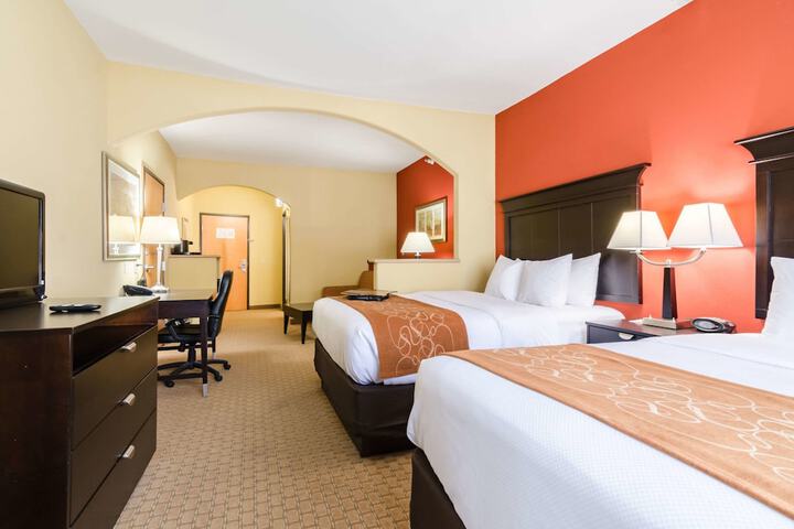 Comfort Suites Salina South