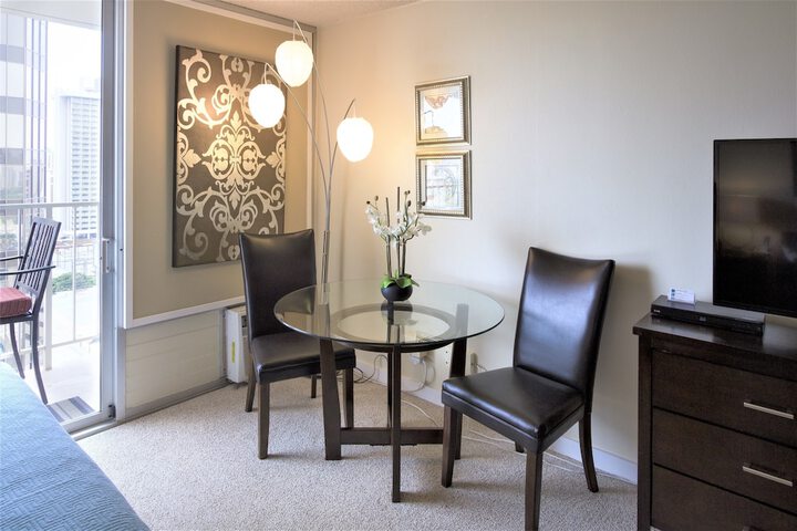 Room 142 of 206