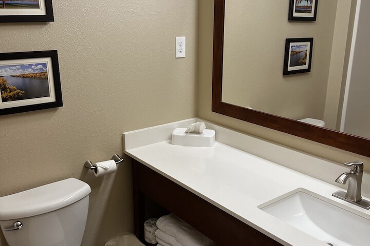 Room 11 of 36