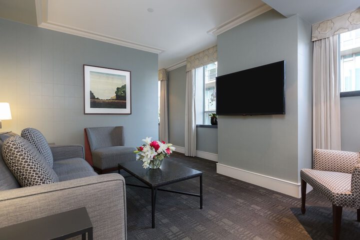 Room 15 of 42