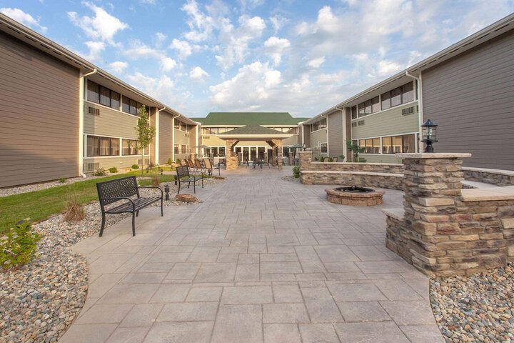 Hotel Exterior 54 of 56