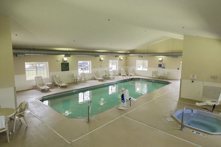 Pool 10 of 52
