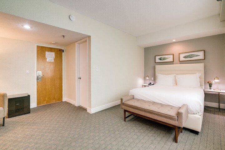 Room 43 of 88